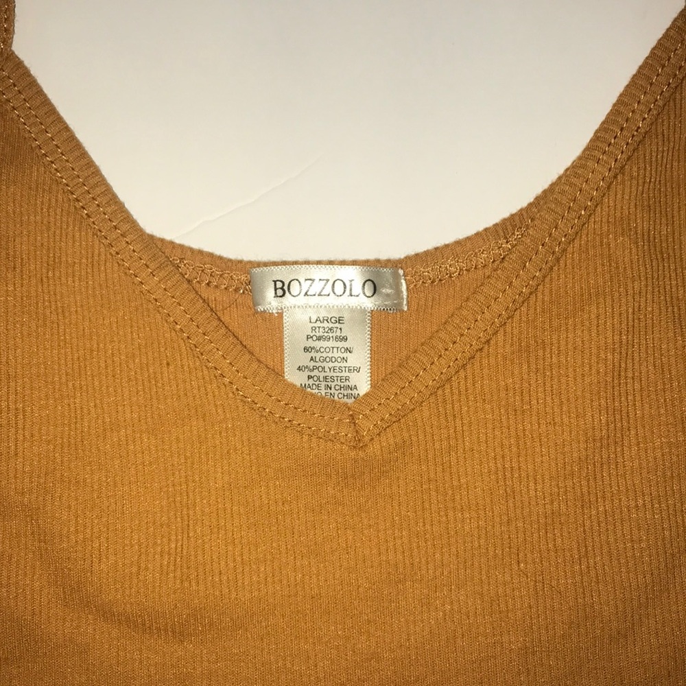 Crop top - Picture 3 of 3